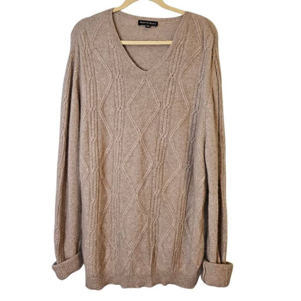 Bullock & Jones cashmere blend sweater, tan v- neck. XL. #823
